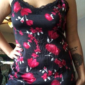 🌹Silky Rose Lace Camisole🌹